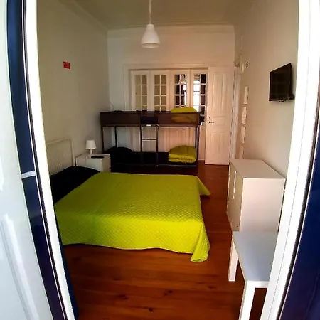 Theorynomad Al Corte Ingles Hostel